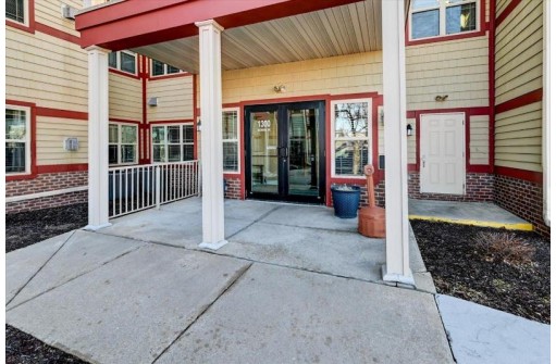 1300 School Street 204, Sun Prairie, WI 53590