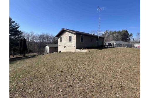 W8240 Esser Lane, Pardeeville, WI 53954