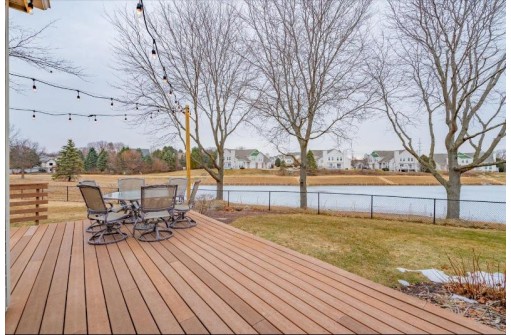 9 Boulder Creek Circle, Madison, WI 53717