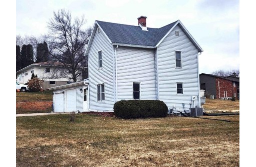 329 W Nathan Street, Lancaster, WI 53813-1927