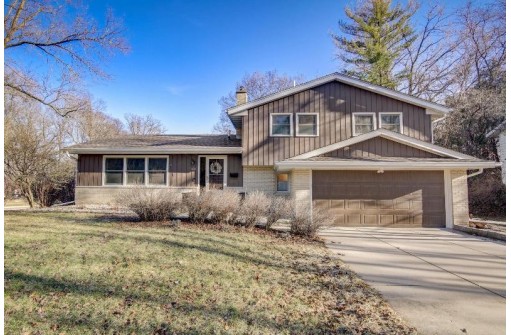 102 Shiloh Drive, Madison, WI 53705