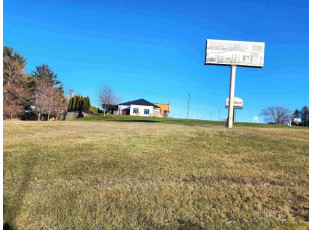 .9 ACRES E Highway 151 Business Platteville, WI 53818