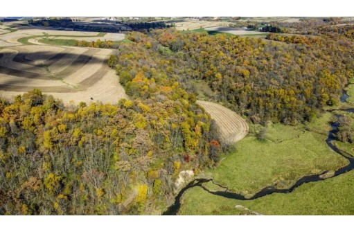 +/- 22 ACRES Porter Hill Road, Lancaster, WI 53813