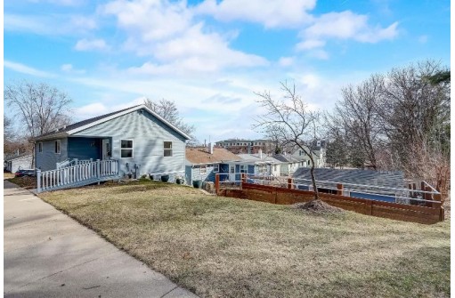 1809 Boyd Avenue, Madison, WI 53704