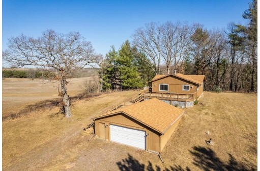 E4222 Kickapoo Court, La Valle, WI 53941