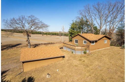 E4222 Kickapoo Court, La Valle, WI 53941