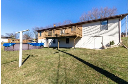 220 Droessler Drive, Dickeyville, WI 53808