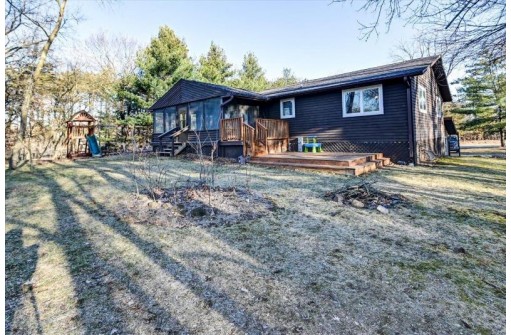 W1975 White Lake Court, Montello, WI 53949