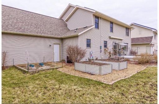 802 Turnberry Drive, Waunakee, WI 53597