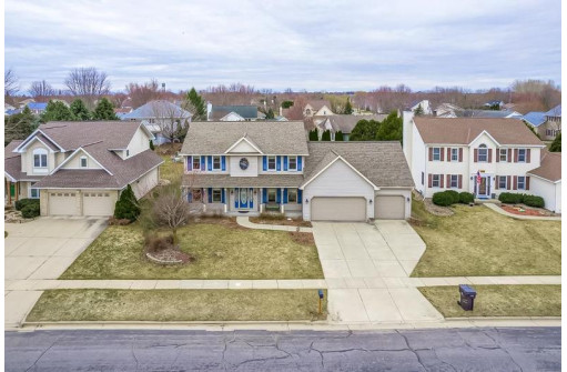 802 Turnberry Drive, Waunakee, WI 53597