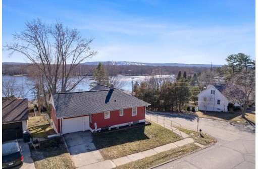 1134 W Pleasant Street, Portage, WI 53901