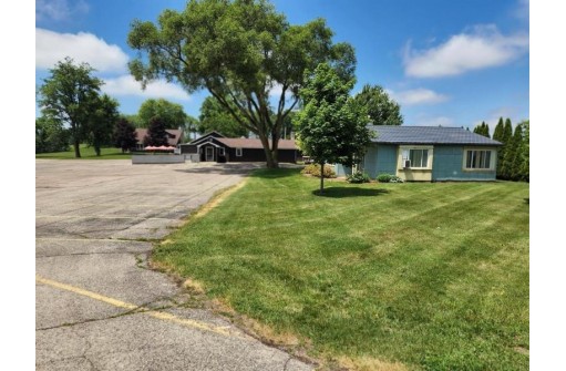 N3233 Seier Road, Fall River, WI 53932