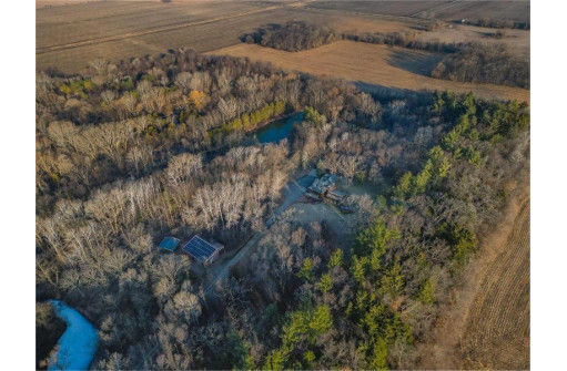 N3075 Hardscrabble Road, Dousman, WI 53118