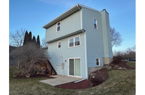 2102 S Thompson Drive, Madison, WI 53716