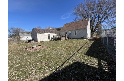 133 St Lo Drive, Prairie Du Chien, WI 53821