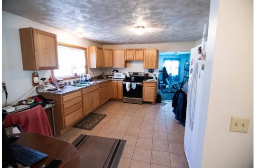 912 8th Street, New Glarus, WI 53574