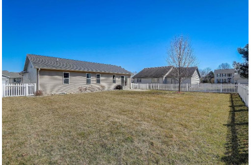 2010 Carl Avenue, Stoughton, WI 53589