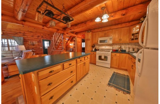 6582 Highway 33, Cashton, WI 54619