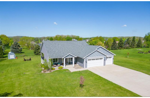 9925 Ellsworth Road, Tomah, WI 54660