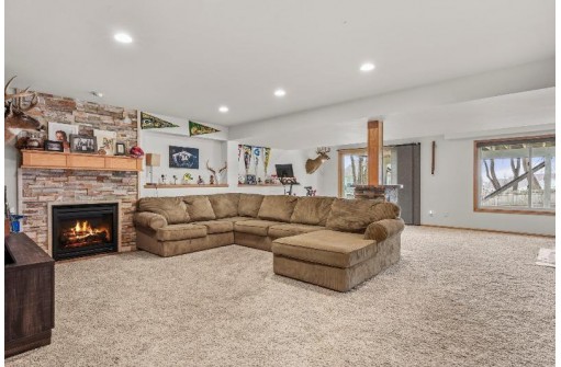 3127 Collingwood Drive, Sun Prairie, WI 53590