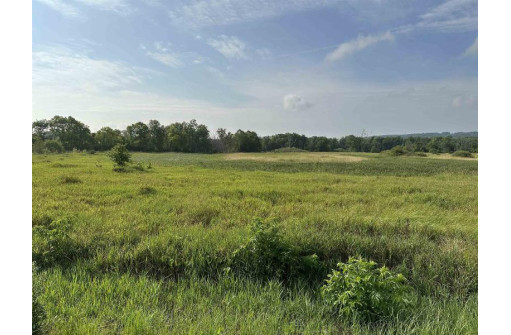 74.66AC Highway 33, Portage, WI 53901