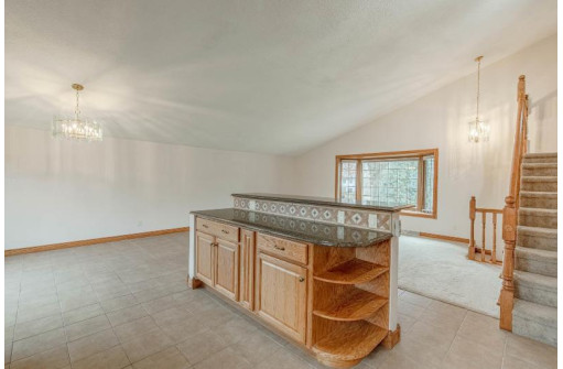 5744 Lacy Road, Fitchburg, WI 53711