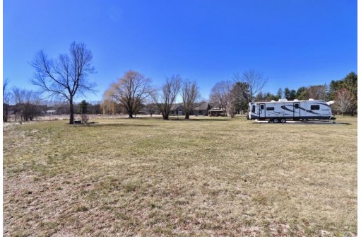 N4250 Birdie Court, Brodhead, WI 53520