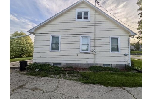 105 Center Street, Elroy, WI 53929