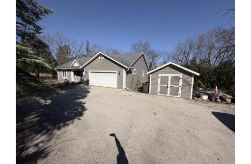 S30W30400 Sunset Drive, Waukesha, WI 53189-9009