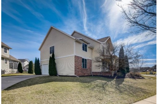 619 N Meadowbrook Lane, Waunakee, WI 53597