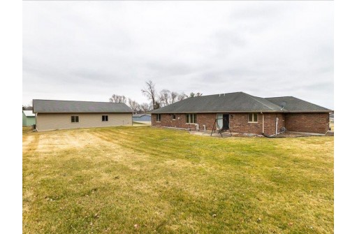 480 Apple Street, Dickeyville, WI 53808