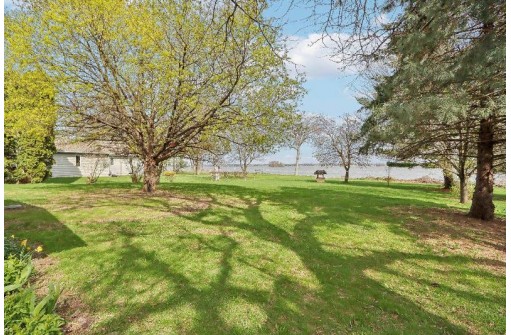 N7510 Edgewater Drive, Beaver Dam, WI 53916