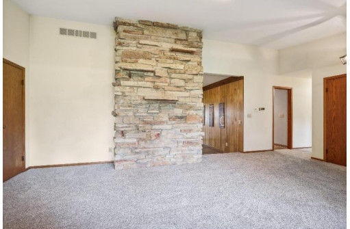 N7510 Edgewater Drive, Beaver Dam, WI 53916