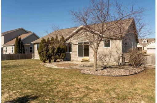 9509 Silverstone Lane, Verona, WI 53593