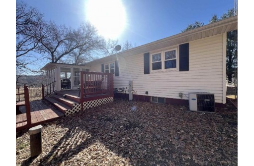 251 Lincoln Street, Elroy, WI 53929