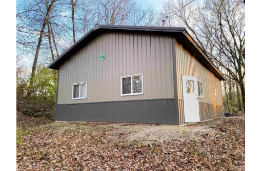 59310 Lucky Lane, Eastman, WI 54626