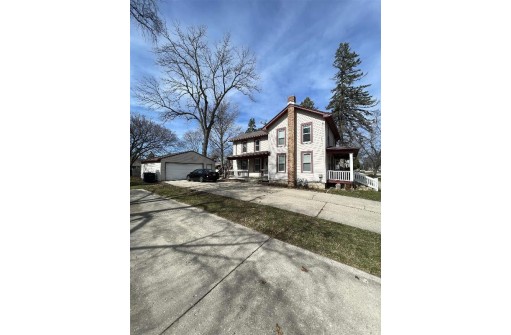 523 Eisenhower Avenue, Janesville, WI 53545