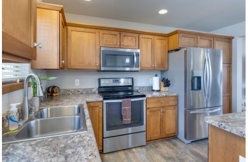 202 Alton Drive, Madison, WI 53718