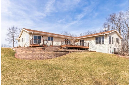 3731 Wilson Road, Dodgeville, WI 53533