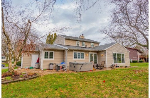 5801 Leanne Lane, McFarland, WI 53558