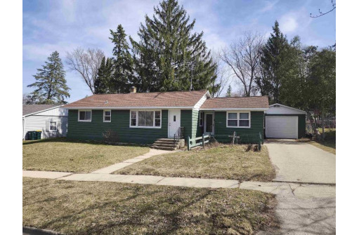 1121 Grant Street, Fort Atkinson, WI 53538