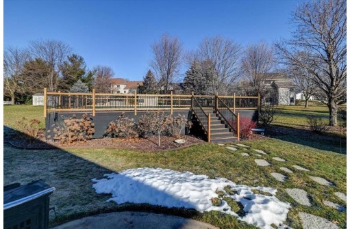 501 Prairieview Court, DeForest, WI 53532