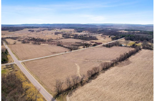 15.25 ACRES County Road U/Gillem Road, Baraboo, WI 53913