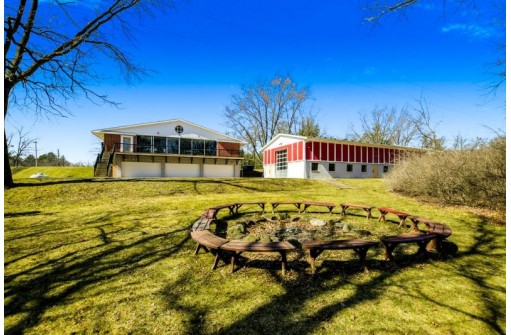 3184 County Road J, Verona, WI 53593