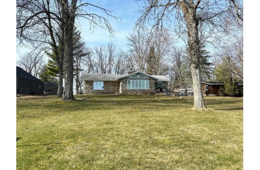 N10560 Chief Kuno Trail, Fox Lake, WI 53933