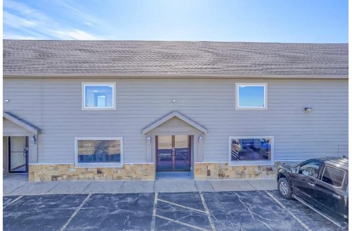 840 Highway 136, Baraboo, WI 53913