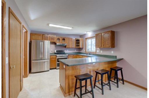 2706 Tucson Trail, Madison, WI 53719