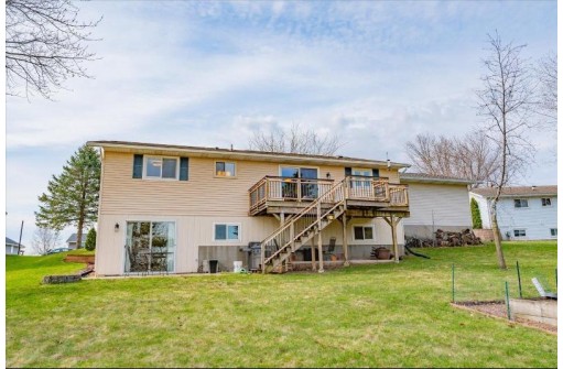 1012 Tower Circle, New Glarus, WI 53574