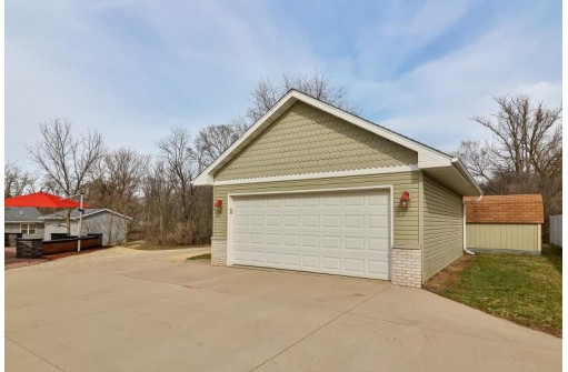 2063 S Afton Road, Beloit, WI 53511