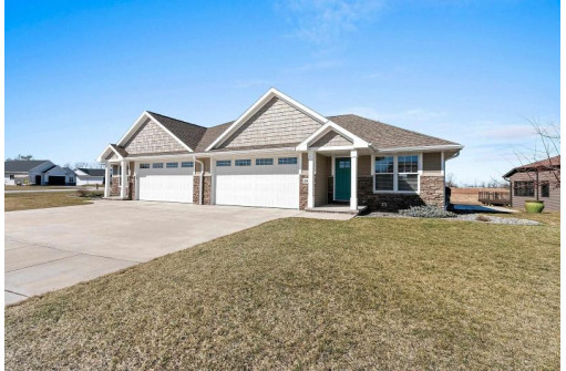 843/845 Morning Star Lane, Denmark, WI 54208